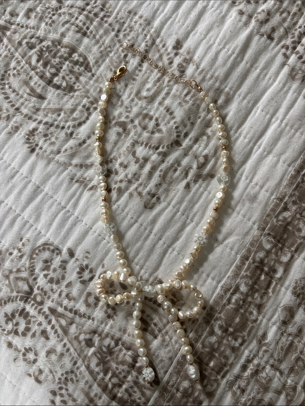 Pearl Bow Pendant Necklace - Cream Pearl and Gold Accents